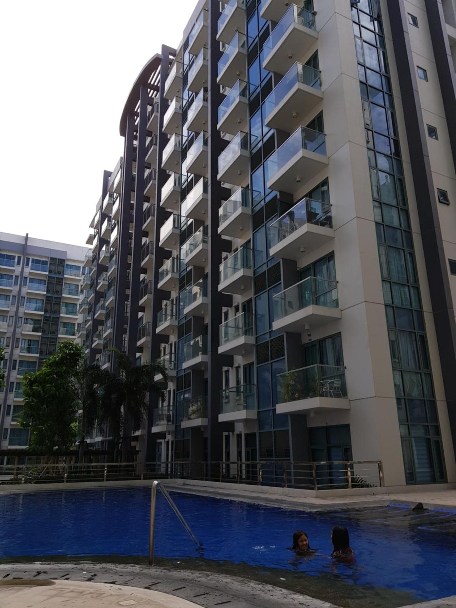 Palmtree Villas Two Condotel Near Airport パサイ エクステリア 写真